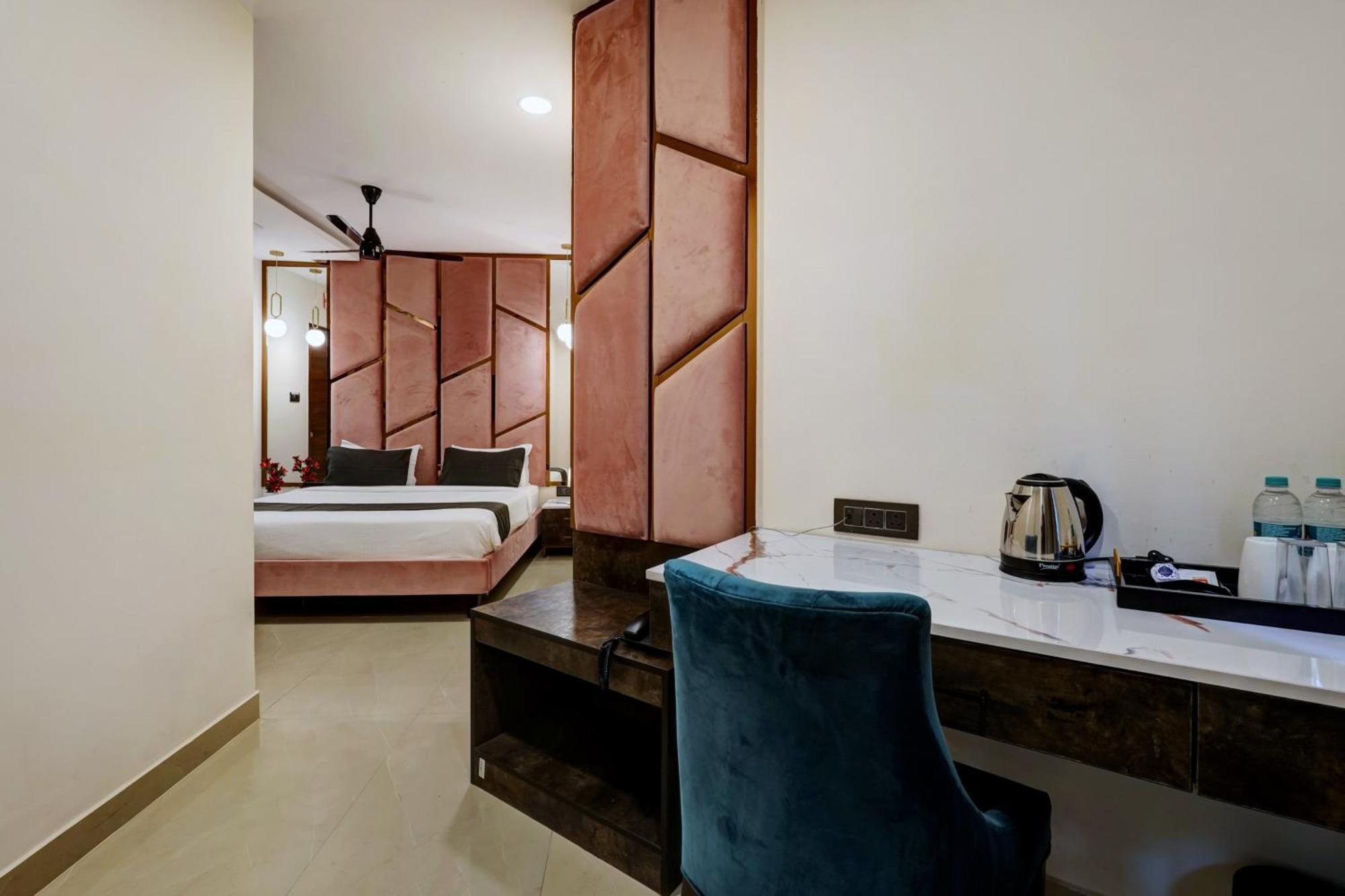Astra Hotels & Suites - Koramangala Бенґалуру Екстер'єр фото