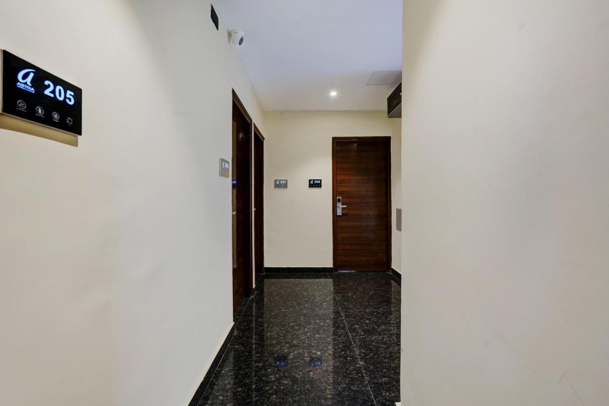 Astra Hotels & Suites - Koramangala Бенґалуру Екстер'єр фото
