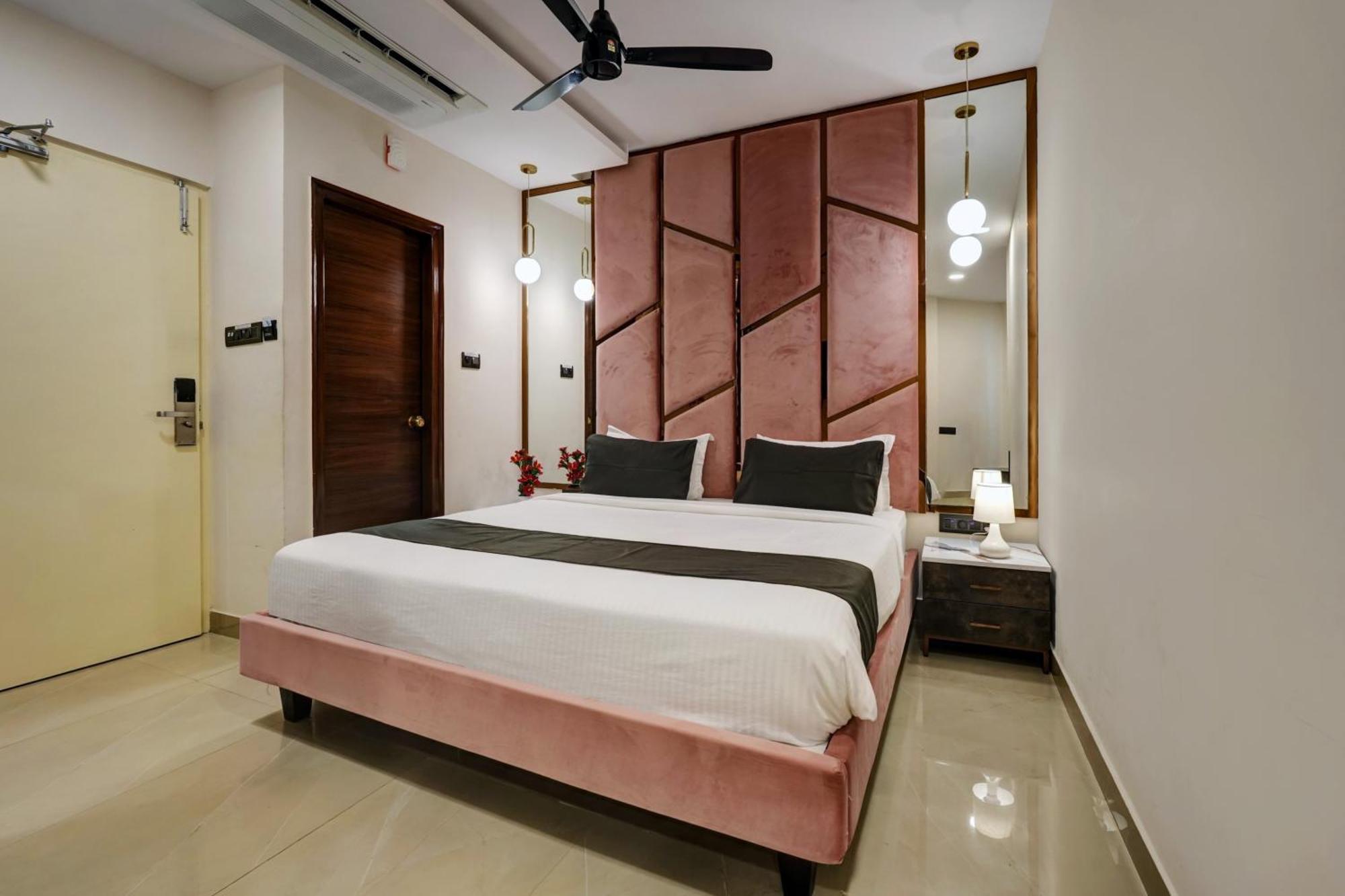 Astra Hotels & Suites - Koramangala Бенґалуру Екстер'єр фото